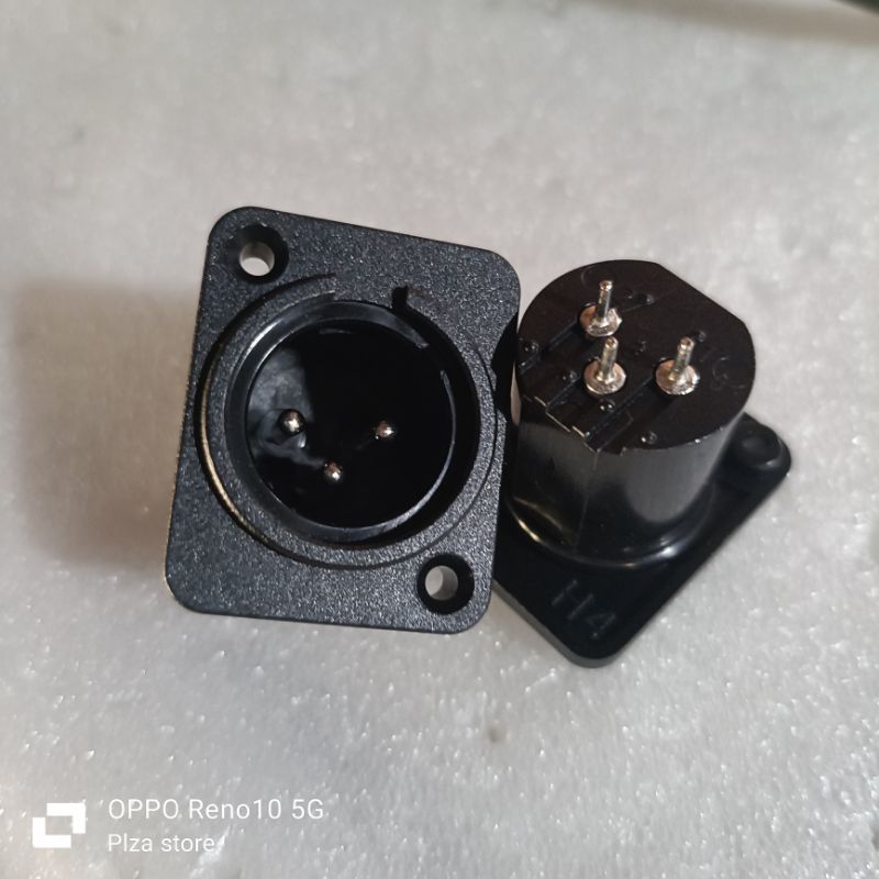 Soket Canon Hitam Lurus