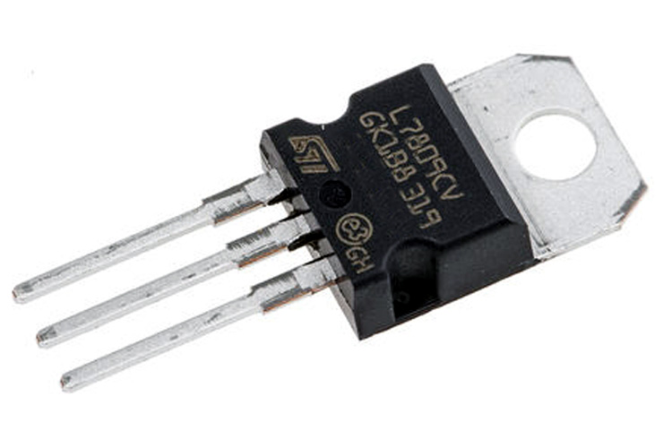 TR L7809