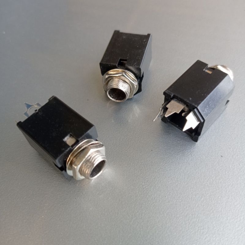Soket Mic Mono 2 Pin Body Hitam Pendek